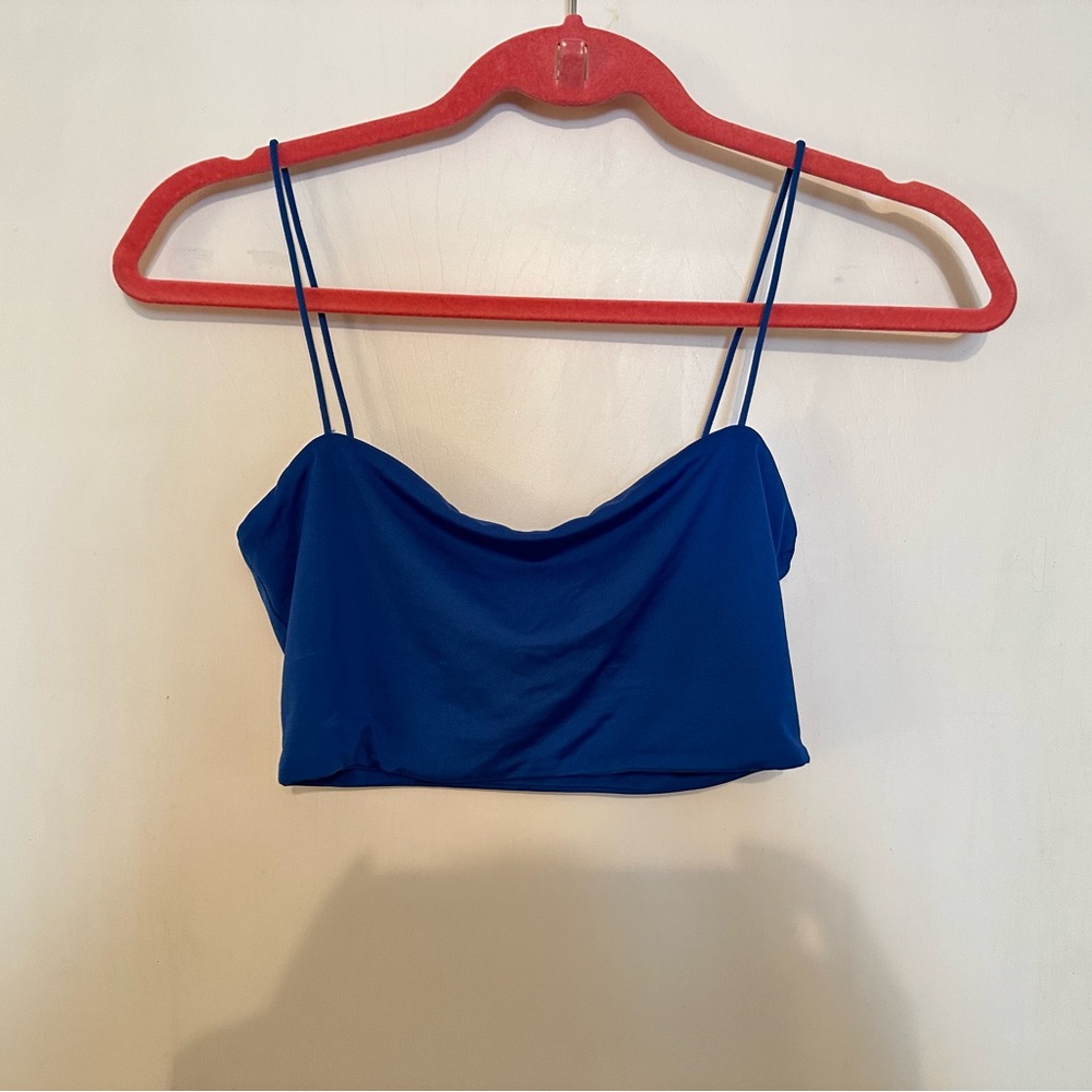 blue tank top